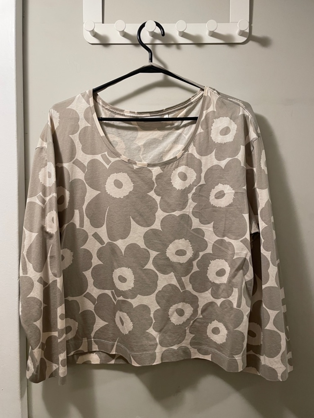 Marimekko Unikko Long-Sleeve Floral Tee beige/ cream